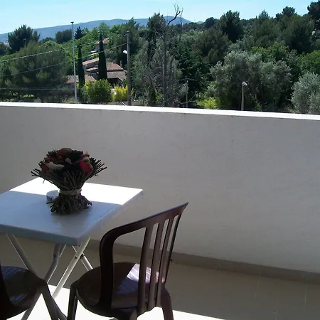Saint Esteve Appart Appart hôtel 3*
